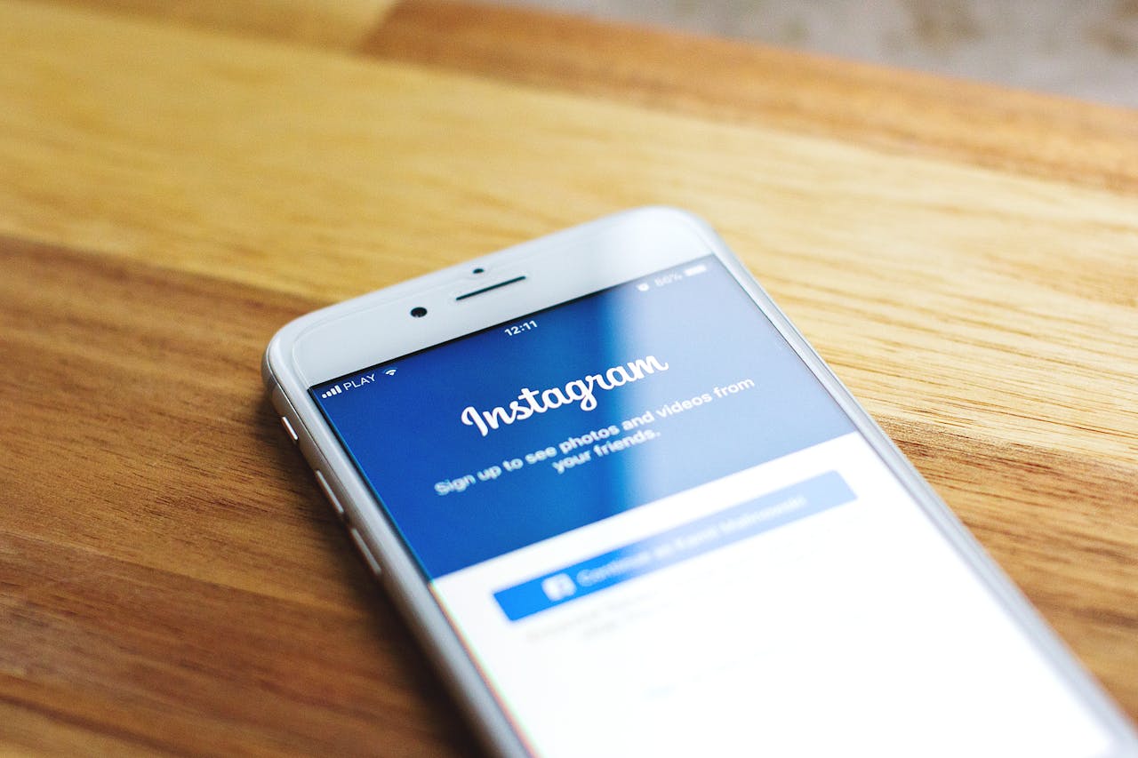 cara membuat tulisan miring di instagram