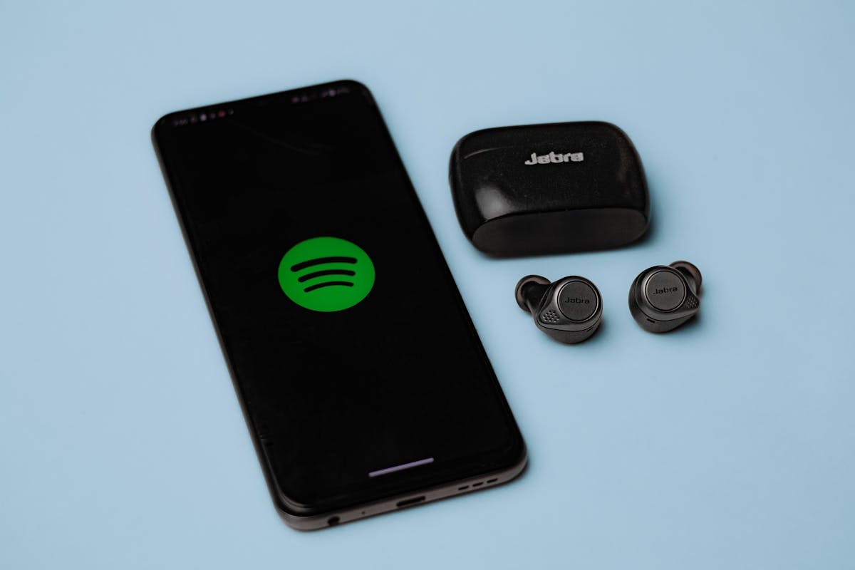 cara share lirik spotify di media sosial